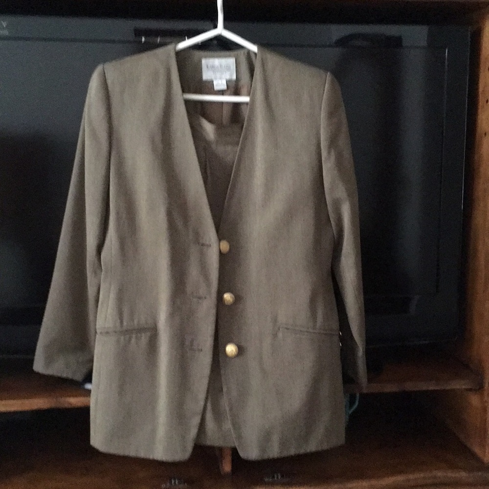 Suit